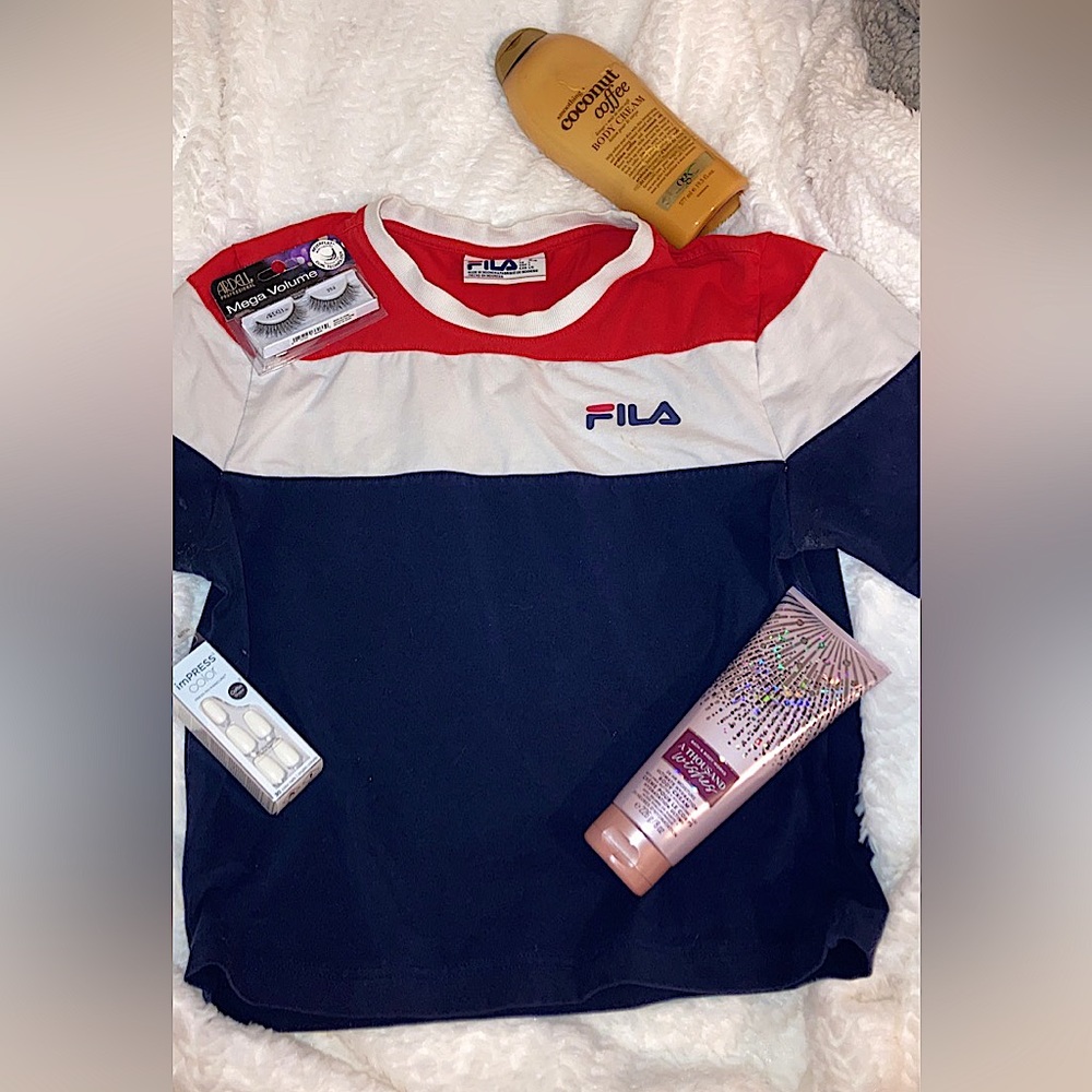 Fila shirt, Size M- L